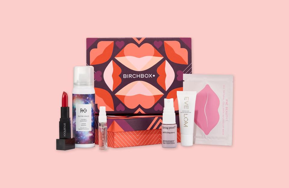 This $13 Makeup Subscription Box Offers Delivers Discounted Full-Sized Beauty Products