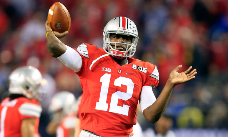 Cardale Jones warming up before the game.