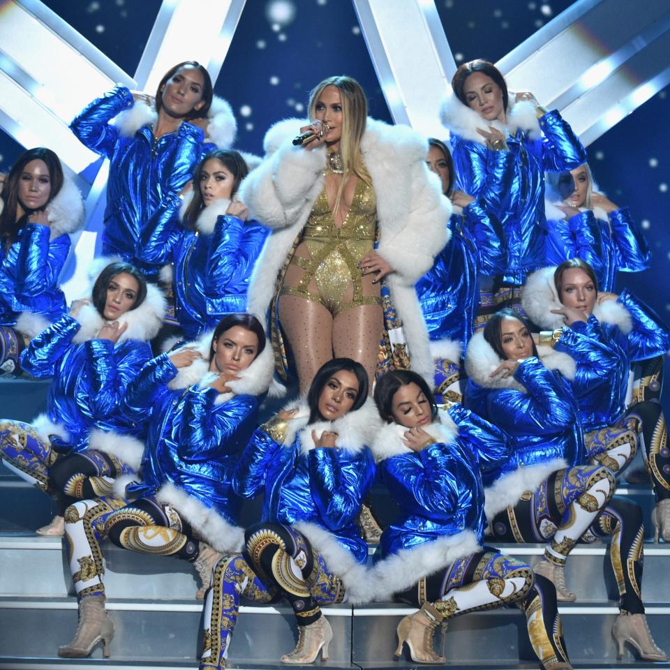 Jennifer Lopez did a rendition of her greatest hits with some stellar performance looks at the VMAs.