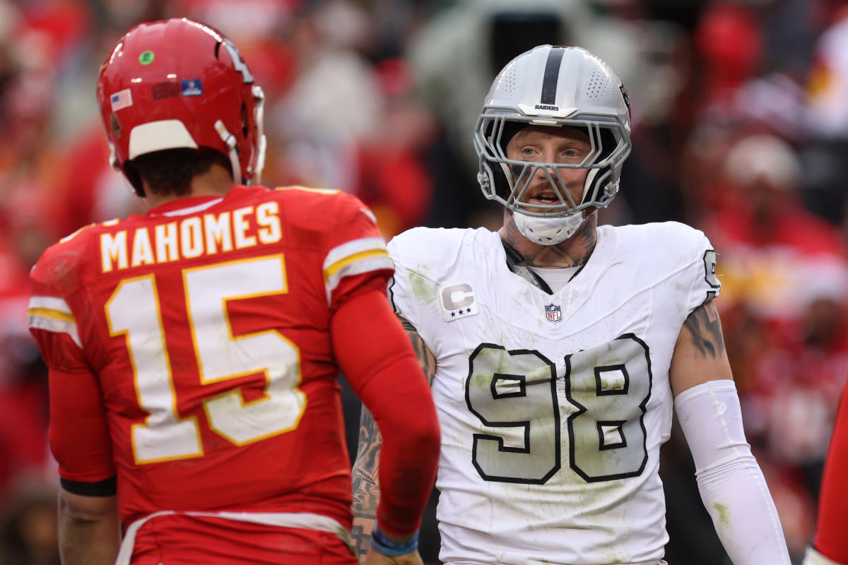 2 defensive TDs, 7 seconds, 1 huge upset: Raiders' Christmas miracle