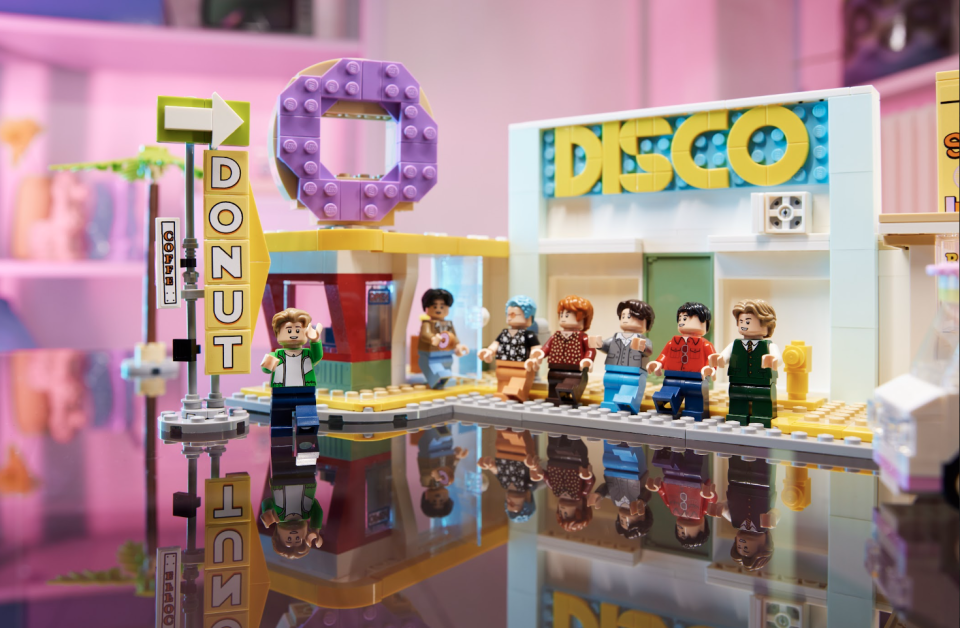 The Lego BTS Ideas Dynamite Set showing the Disco floor and donut shop