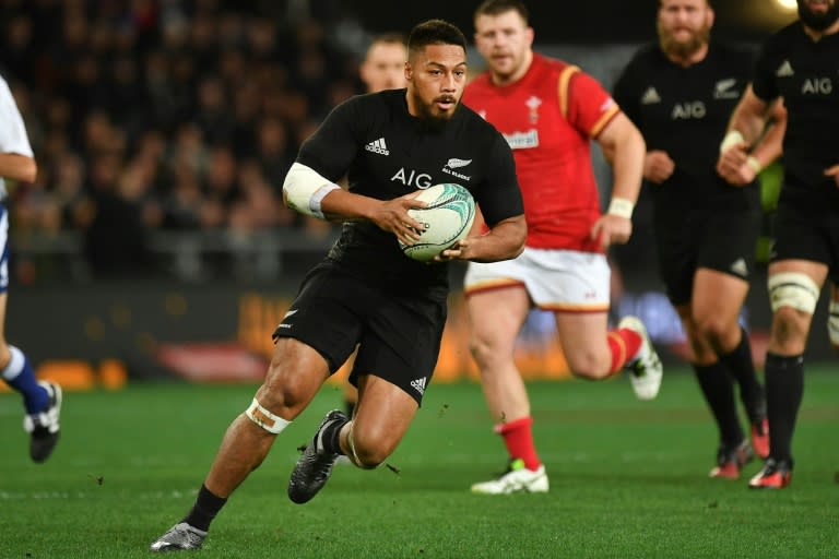 Fostul mijlocaș neozeelandez George Muala (C) a fost numit în lotul Tonga pentru Cupa Mondială de Rugby de luna viitoare din Franța (Marty Melville)