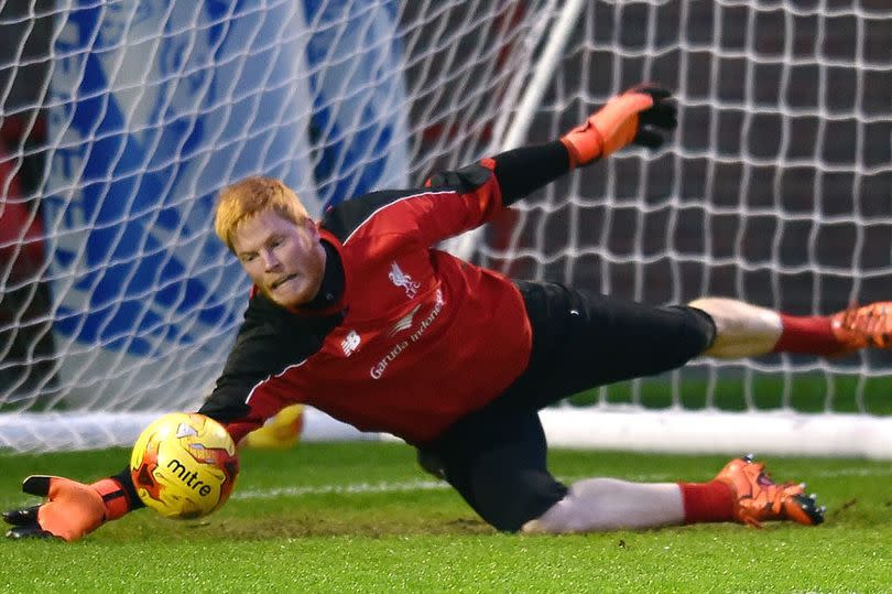 Adam Bogdan in Liverpool training