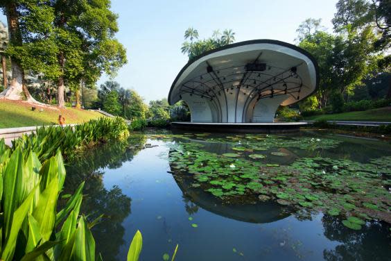 Relieve some of that travel stress at Singapore Botanic Gardens (Marklin Ang)