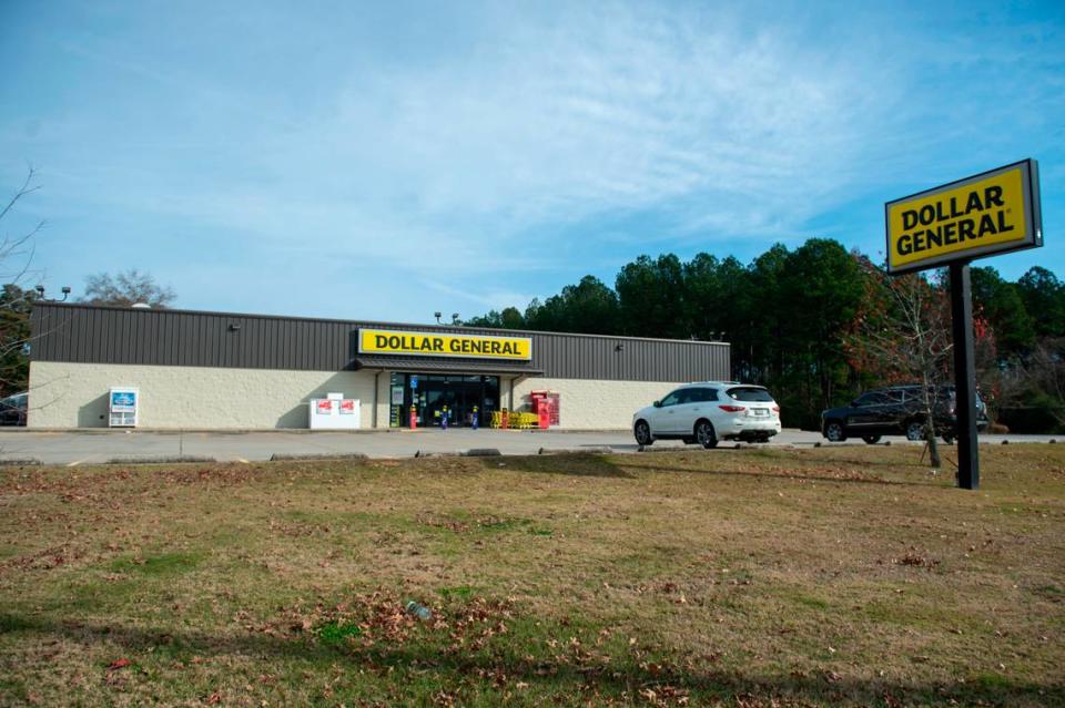 Dollar General on Highway 98 in Lucedale on Friday, Jan. 5, 2024. On Thursday, an officer with the George County Sheriff’s Department, Jeremy Malone was killed outside the store. Hannah Ruhoff/Sun Herald