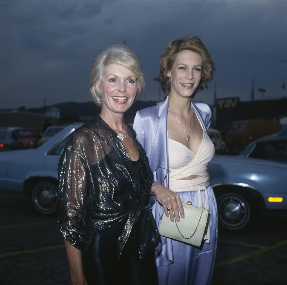 Jamie Lee Curtis and Janet Leigh