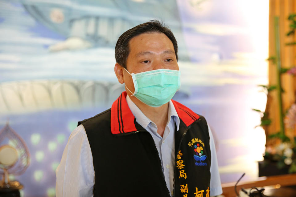 花蓮縣警察局副局長柯政君感恩花蓮慈院承擔最多人次接種任務。