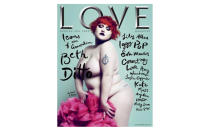 <p>Ein Aktfoto von Beth Ditto zierte 2009 das Cover des Love Magazine. [Foto: Love] </p>