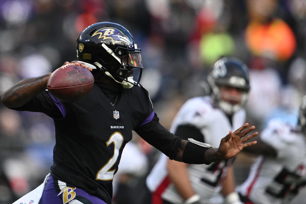 Tyler Huntley has experience backing up mobile quarterbacks after spending the past four seasons behind Lamar Jackson with the Baltimore Ravens.