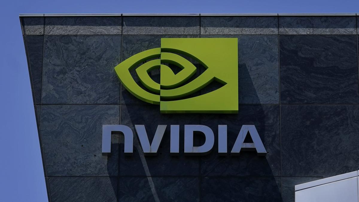 Nvidia market cap rises on money market fund flows