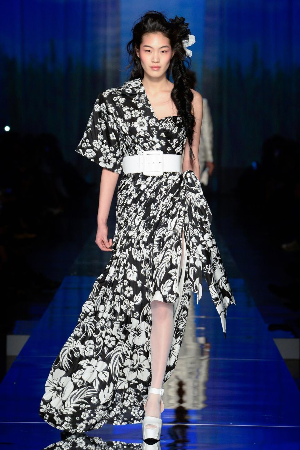 <p>Jean Paul Gaultier’s couture version of the Hawaiian shirt is pretty damn stunning (photo: Getty Images) </p>