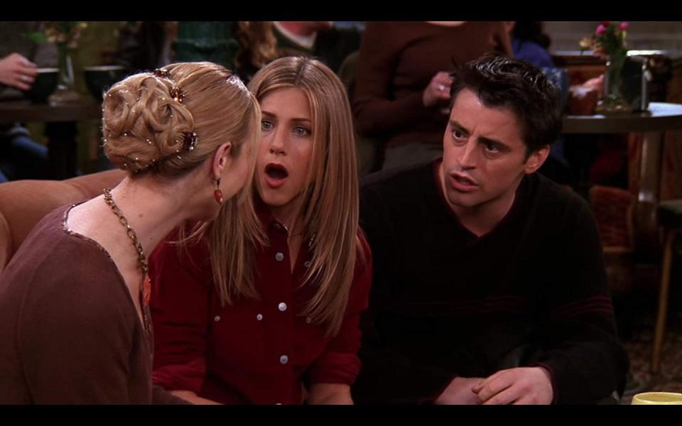 <p>Could truly watch Phoebe trying to flirt with Chandler on a loop forever. </p>