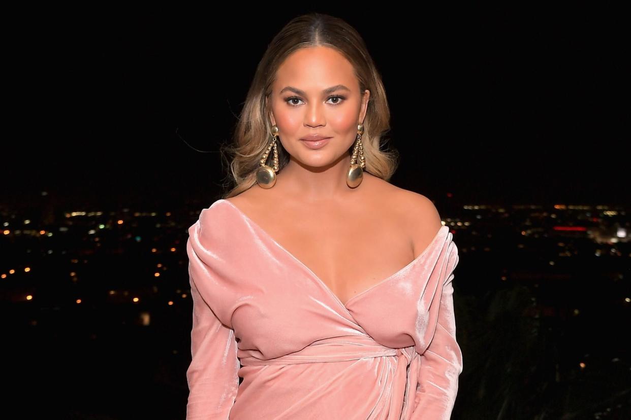 chrissyteigen