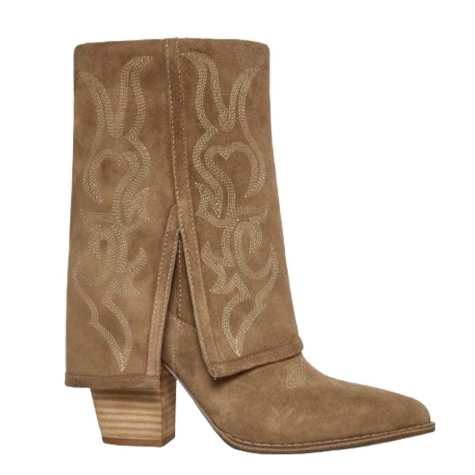 16 Best Cowboy Boots for Women - Top Western Shoes