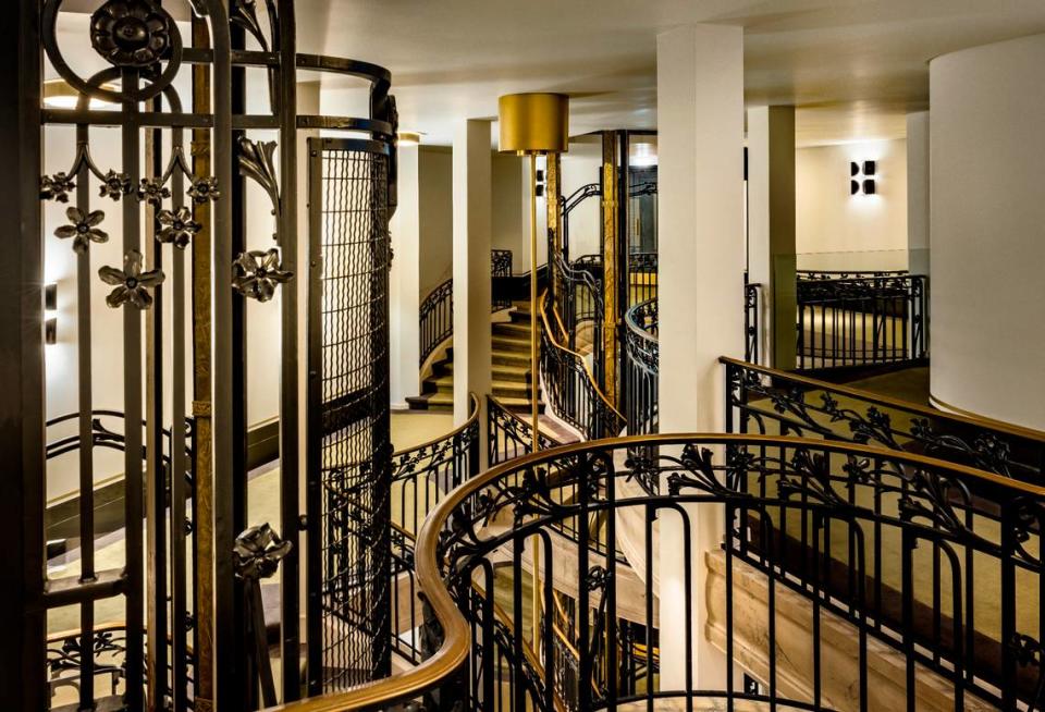 Kimpton St. Honoré, uno de los primeros de la cadena en Europa, renovó el hotel estilo Art Deco.