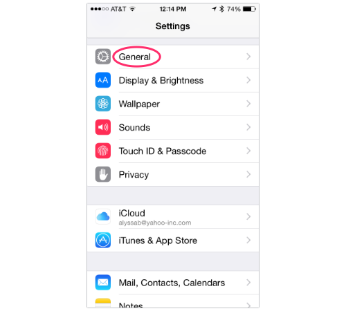 iPhone iOS 8 Settings screen