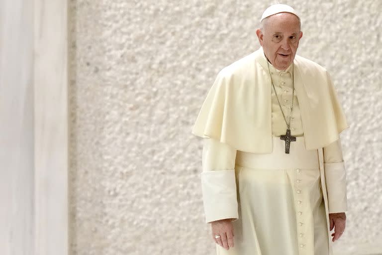 El papa Francisco será operado esta tarde