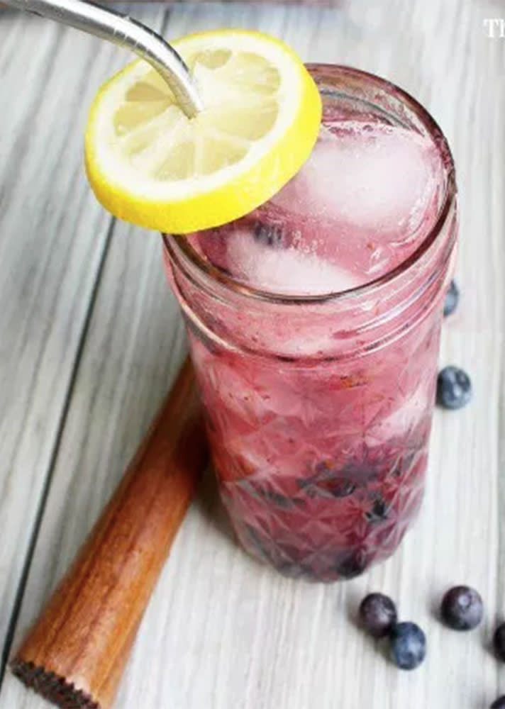 15 Healthier Summer Cocktails That Actually Taste Great