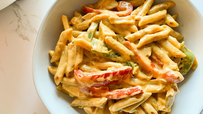 Pasta bell peppers cream sauce