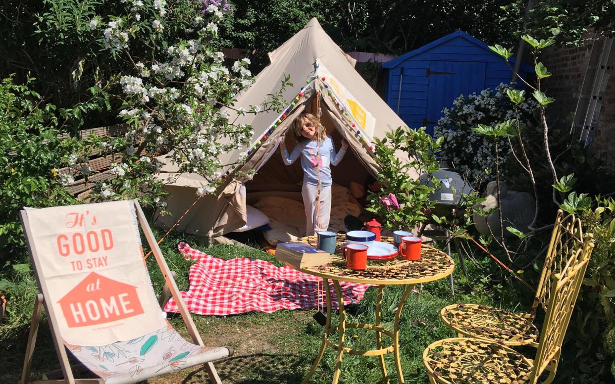 Who needs a holiday? Here's how to pitch a VIP campsite on your lawn  - Hattie garlick