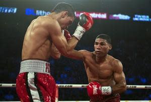 Yuriorkis Gamboa earned yet another workmanlike victory Saturday night, this time against Darleys Perez. (AP Photo)