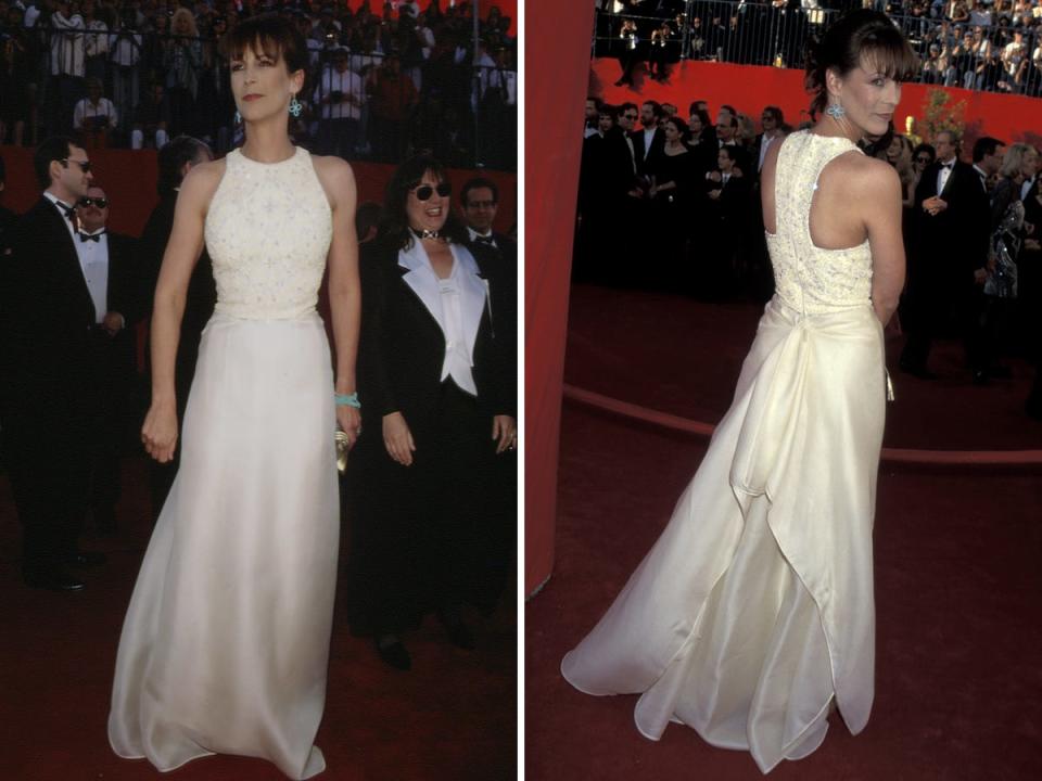 Jamie Lee Curtis attends the Academy Awards in 1995.