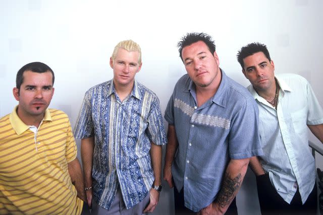 LOS ANGELES - MAY 1999: (EDITORS NOTE: THIS IMAGE WAS CREATED USING COLOR INFRARED FILM) American rock band Smash Mouth (L - R) guitarist Greg Camp, drummer Kevin Coleman, bassist Paul De Lisle and vocalist Steven Harwell pose for a May 1999 portrait in Los Angeles, California. (Photo by Bob Berg/Getty Images) Smash Mouth in May 1999