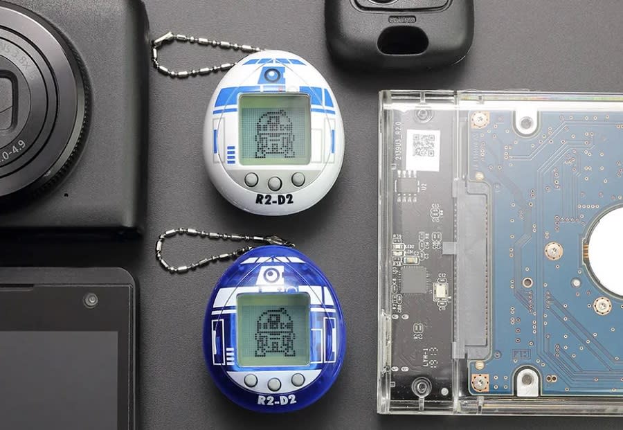 The new R2-D2 Tamagotchis