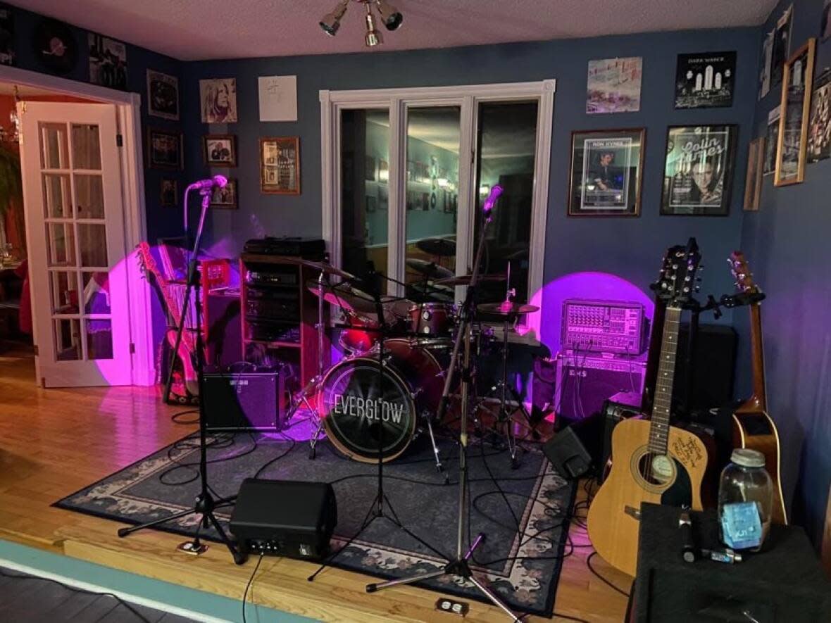 Musicians set up their instruments in one end of Jan Stephen's rec room. This photo is from a few years back when a band called Everglow was performing together. (Submitted by Jan Stephen - image credit)