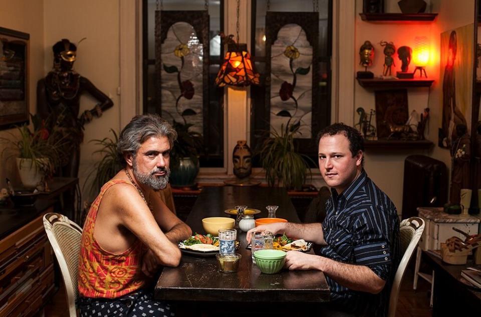 Steven and Jomo eat dinner in New York. (Photo: LOIS BIELEFELD)