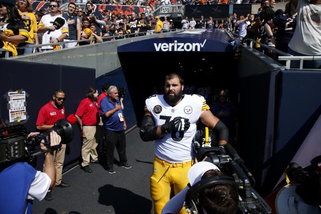 No need for Steelers' Alejandro Villanueva to say he was sorry for