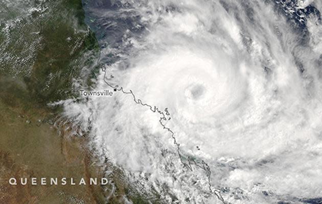 Cyclone Debbie carves a path across Queensland's coast