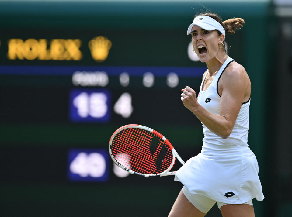 Alize Cornet broke Iga Swiatek's streak.