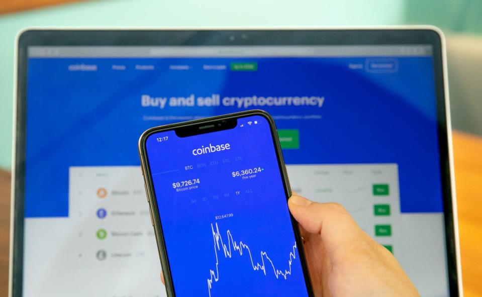 Crypto exchanges like Coinbase and Crypto.com offer simple, convenient platforms for users to buy and sell cryptocurrencies and NFTs. (Shutterstock)