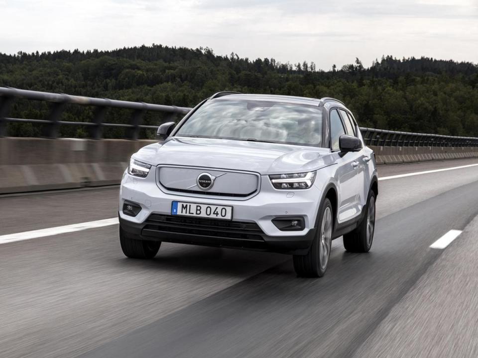 VOLVO XC40 Recharge P8 AWD