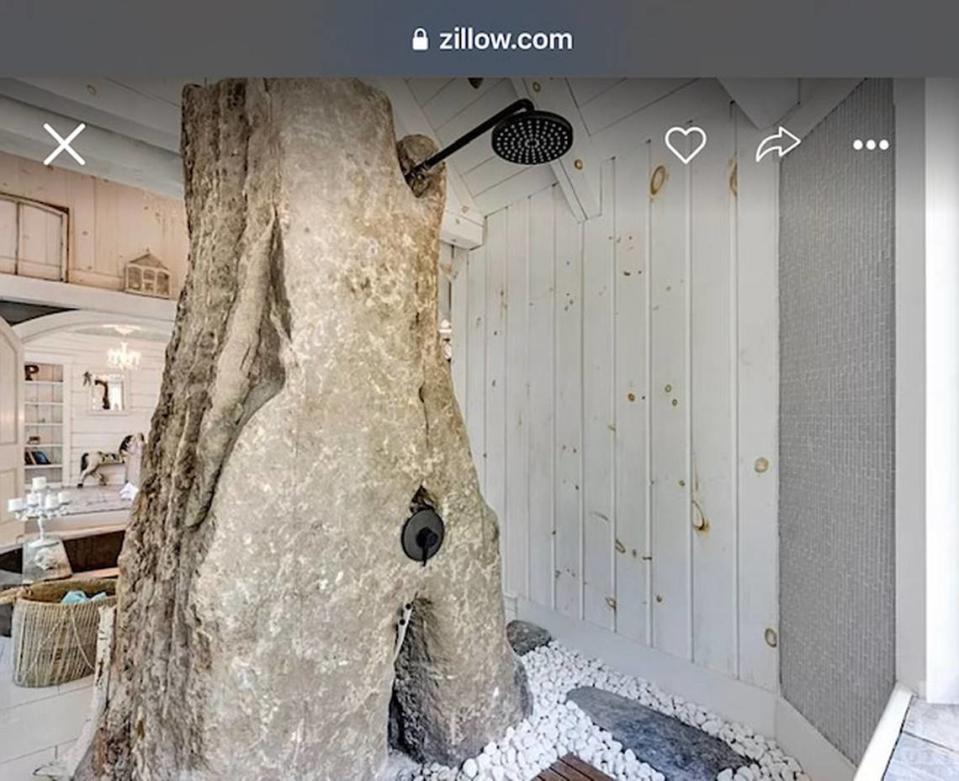 Bathroom Screen grab from Zillow/Ottawa Real Estate Board