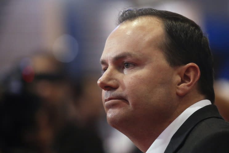 Sen. Mike Lee, R-Utah, endorsing Sen. Ted Cruz for president in March. (Photo: Reuters/Carlo Allegri)