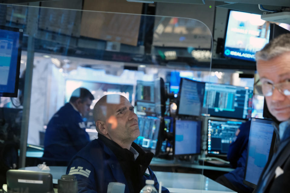 NEW YORK, NEW YORK - MAY 12: Traders work on the floor of the New York Stock Exchange (NYSE) on May 12, 2022 in New York City. The Dow Jones Industrial Average fell in morning trading as investors continue to worry about inflation and other global issues. (Photo by Spencer Platt/Getty Images)