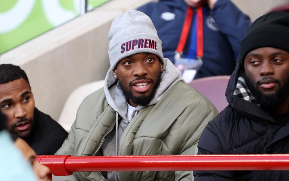 Brentford's Ivan Toney looks on ahead of the Premier League match between Brentford FC and Aston Villa at the Gtech Community Stadium on December 17, 2023 in Brentford, England