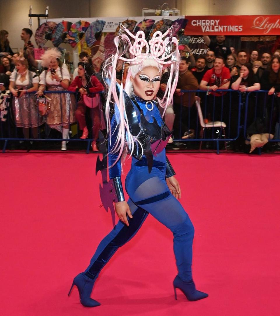 Photo Gallery Dragcon UK 2024 Queens Walk