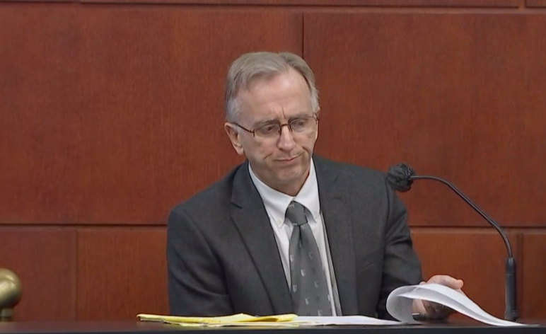 Forensic psychologist Roger Davis testifies Friday that he believes Virgilio Aguilar Mendez is competent for trial on charges of aggravated manslaughter of an officer and resisting an officer with violence in the death of St. Johns County Sheriff's Office Sgt. Michael Kunovich.