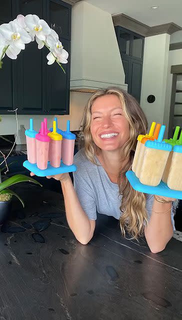 <p>The supermodel posted her super-mom hack to get her kids to eat healthy desserts. In the <a href="https://www.instagram.com/tv/CUXpyi8DN_U/?utm_source=ig_web_copy_link" rel="nofollow noopener" target="_blank" data-ylk="slk:video;elm:context_link;itc:0;sec:content-canvas" class="link ">video</a>, Gisele demonstrates two fruit popsicle recipes with her kitchen tips and dazzling smile. </p>