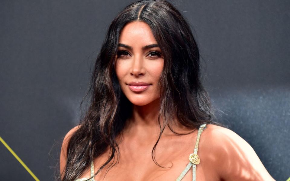 Kim Kardashian soll nun Milliardärin sein. Das schätzt das US-Magazin "Forbes". (Bild: 2019 WireImage/Rodin Eckenroth)