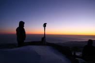 <b>Corea del Sur</b><br>Por su encanto para actividades al aire libre. Aunque pocas personas llegan allí sabiéndolo, Corea del Sur se ha convertido —en silencio y sin alardes— en un destino de recreación al aire libre, con un potencial aun sin explotar para el golf, el senderismo y la pesca. Es probable que ese anonimato se desvanezca en el 2013, cuando el país se convierta en el escenario mundial de grandes eventos deportivos. <a href="http://www.flickr.com/photos/oshokim/" rel="nofollow noopener" target="_blank" data-ylk="slk:oshokim/Flickr;elm:context_link;itc:0;sec:content-canvas" class="link ">oshokim/Flickr</a>