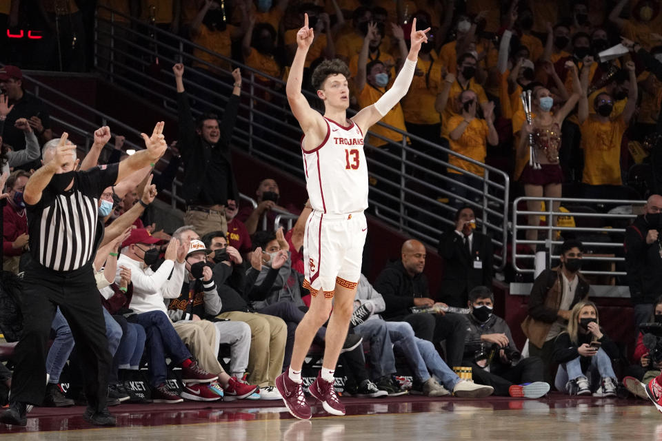 during the first half of an NCAA college basketball game Thursday, Jan. 27, 2022, in Los Angeles. (AP Photo/Mark J. Terrill)