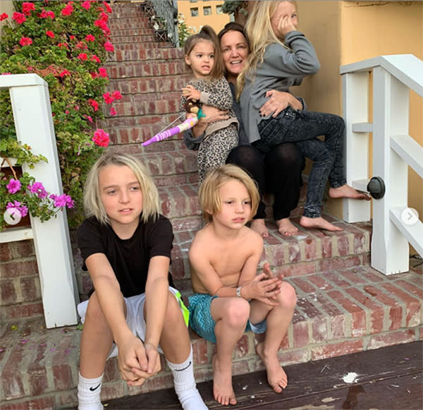 jessica-simpson-mum-and-grandchildren