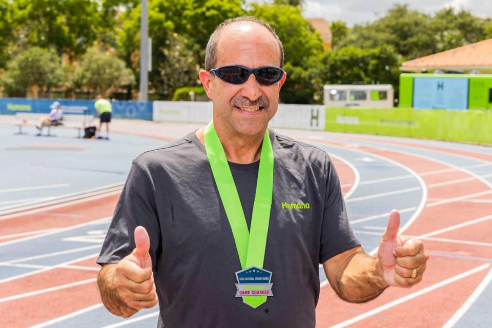 Oscar Fabra, de 59 años, es uno de los doce Humana Game Changers de los Juegos Nacionales para Adultos Mayores de este año.