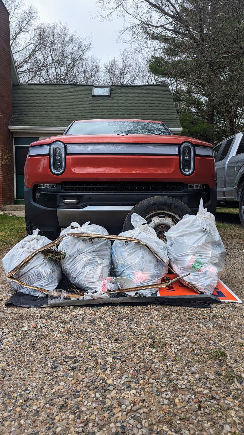 2022 rivian r1t earth day