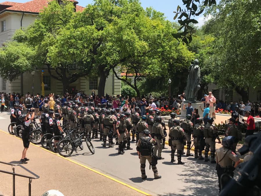 Law enforcement arrives at UT Austin campus as pro-Palestine protesters gather Monday, April 29, 2024 (KXAN Photo/Ed Zavala)