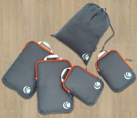 Heading off on your travels? Save 34% on this set of five compression packing cubes